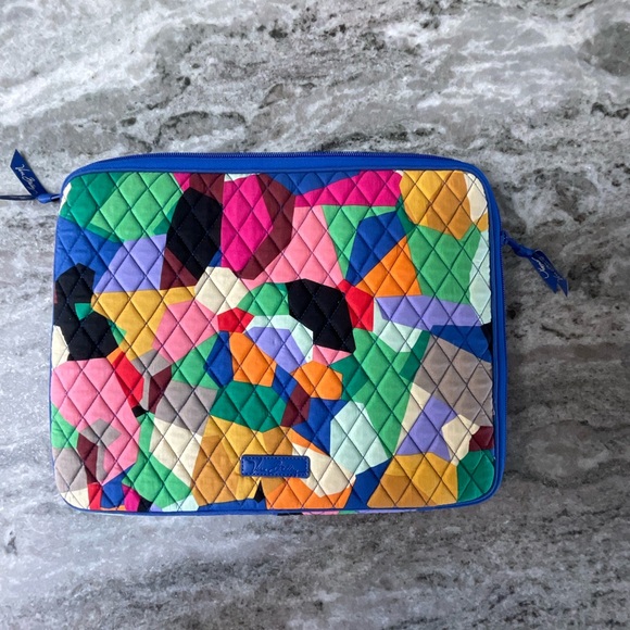 Vera Bradley laptop/tablet padded quilted sleeve - Picture 3 of 9
